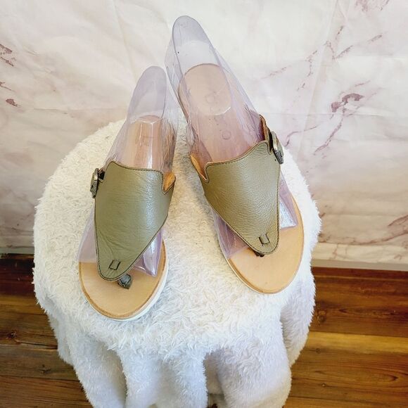 Anthropologie Bueno soft olive sage green leather sandals - Picture 3 of 6